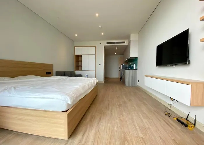 Luxury With Gorgeous View To Bay Appartamento Ha Long
